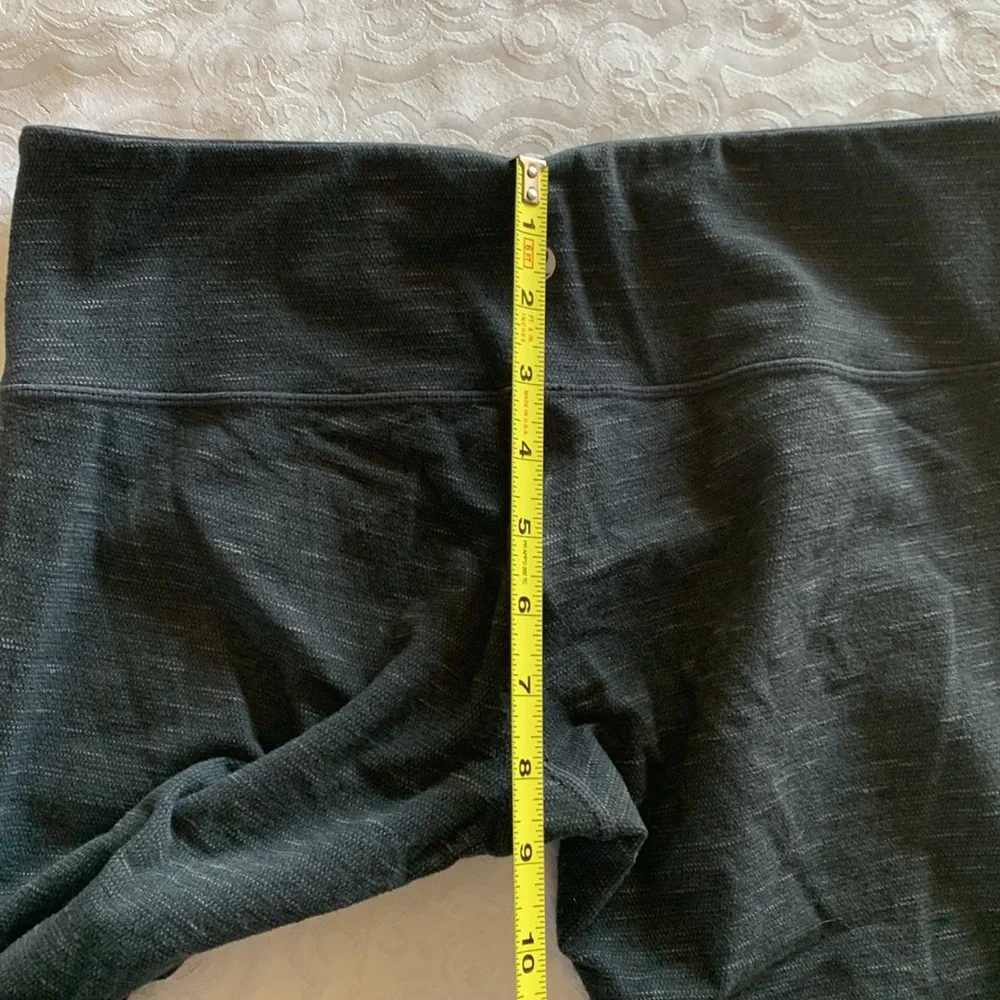 Lululemon Capri leggings - Picture 10 of 16